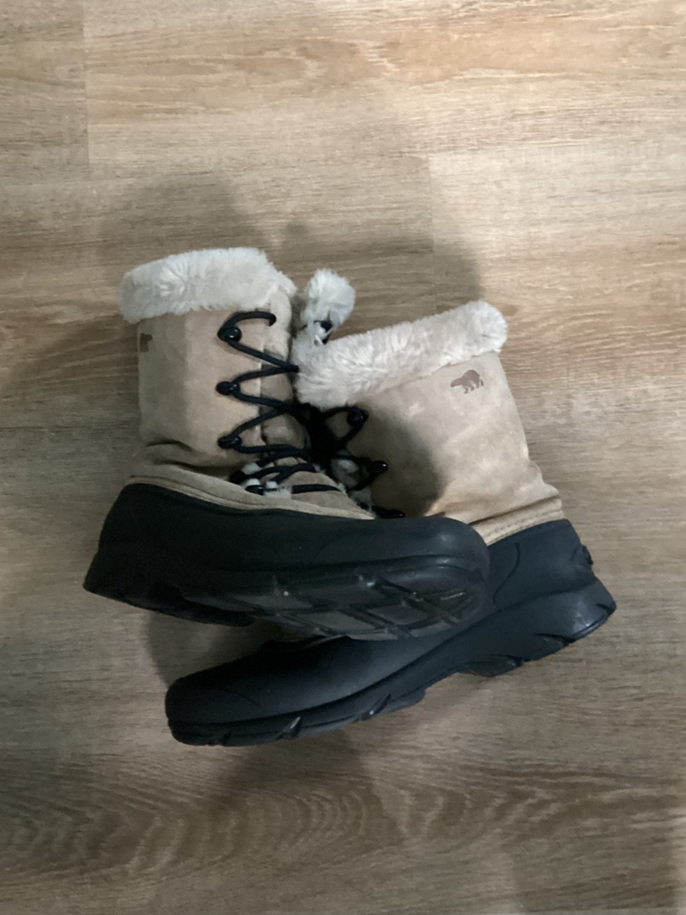 Sorel Tan and Black Lace-Up Faux-Shearling Winter Boots Size 11 - Picture 4 of 7